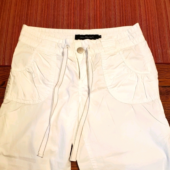Calvin Klein Women's Capri White Jeans - Picture 4 of 9